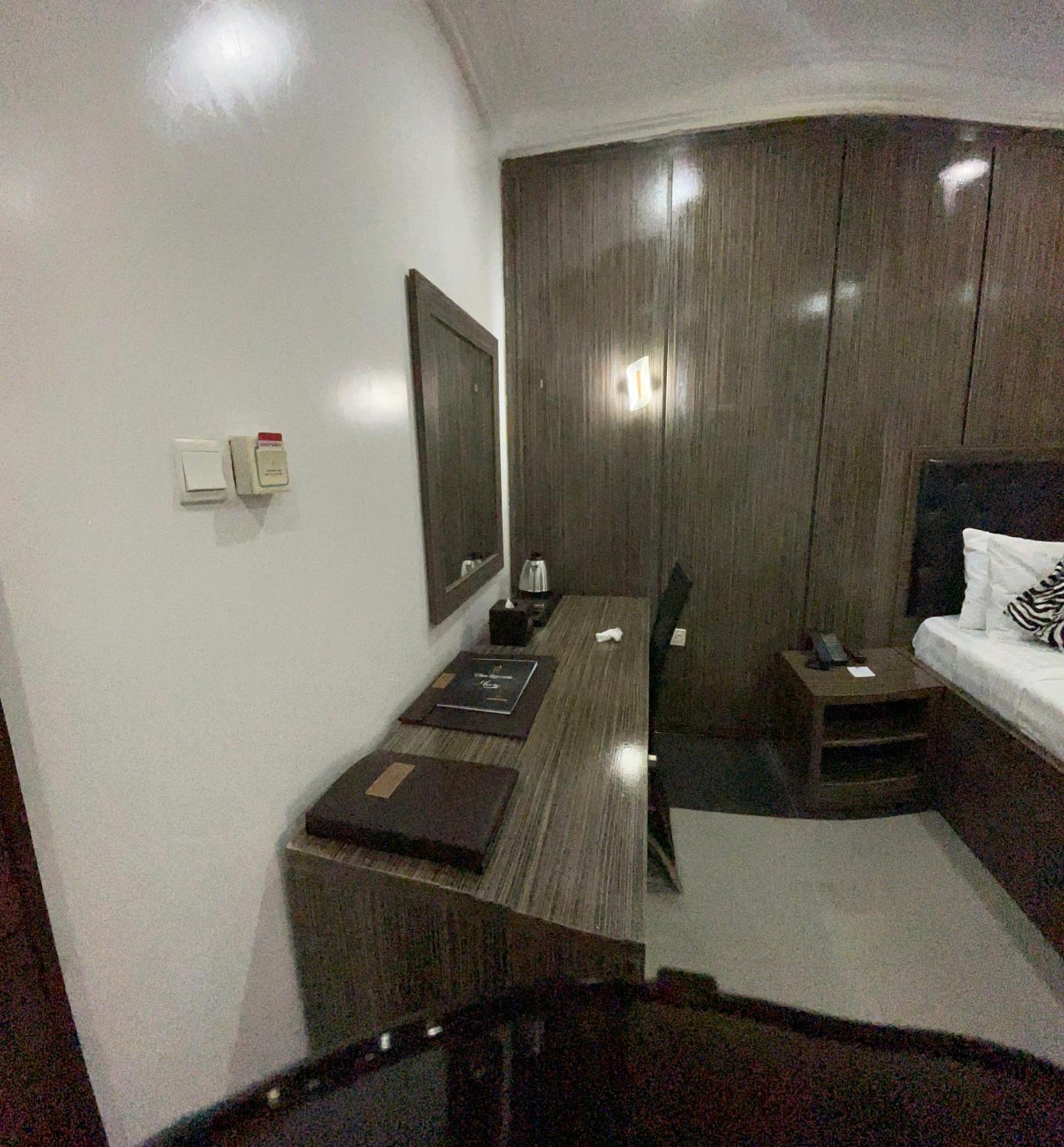 Aa Hotel And Suites Abuja Exterior foto